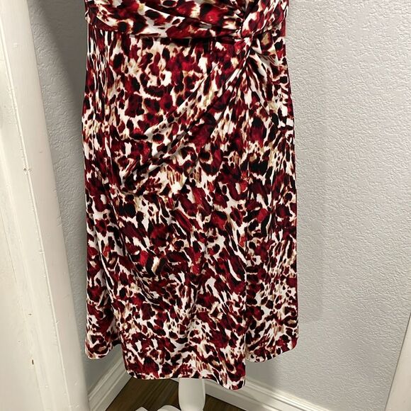 NEW 212 Collection Red & Cream Pattern Waist Twist Dress Size Small - Picture 3 of 9